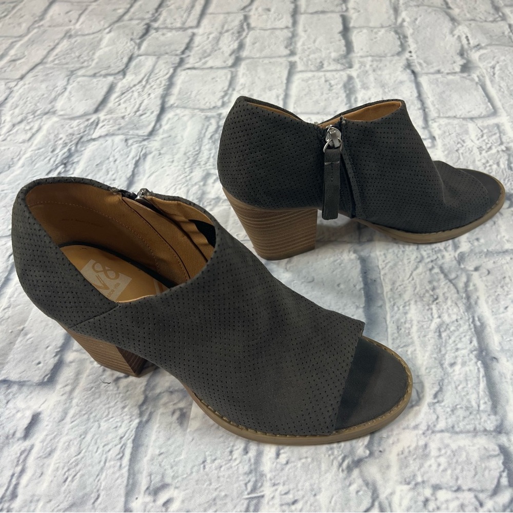 Dolce Vita Jinna Gray booties size 8 - Picture 6 of 7